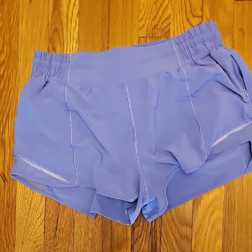 💜 Lululemon Hotty Hot Shorts - Picture 5 of 7